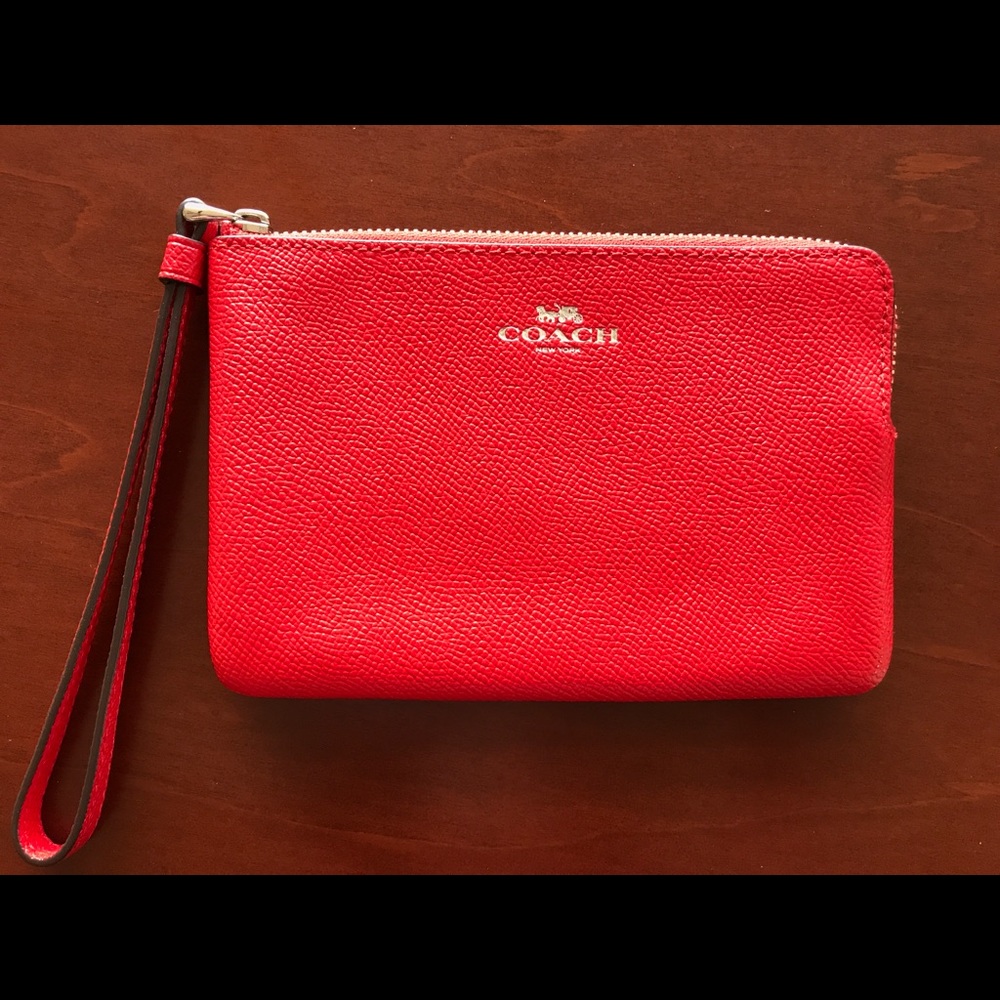 Coach Corner-zip Wristlet - Leather